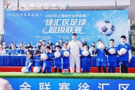 AC米兰轻松战胜维罗纳 吉奥瓦尼表现引发热议
